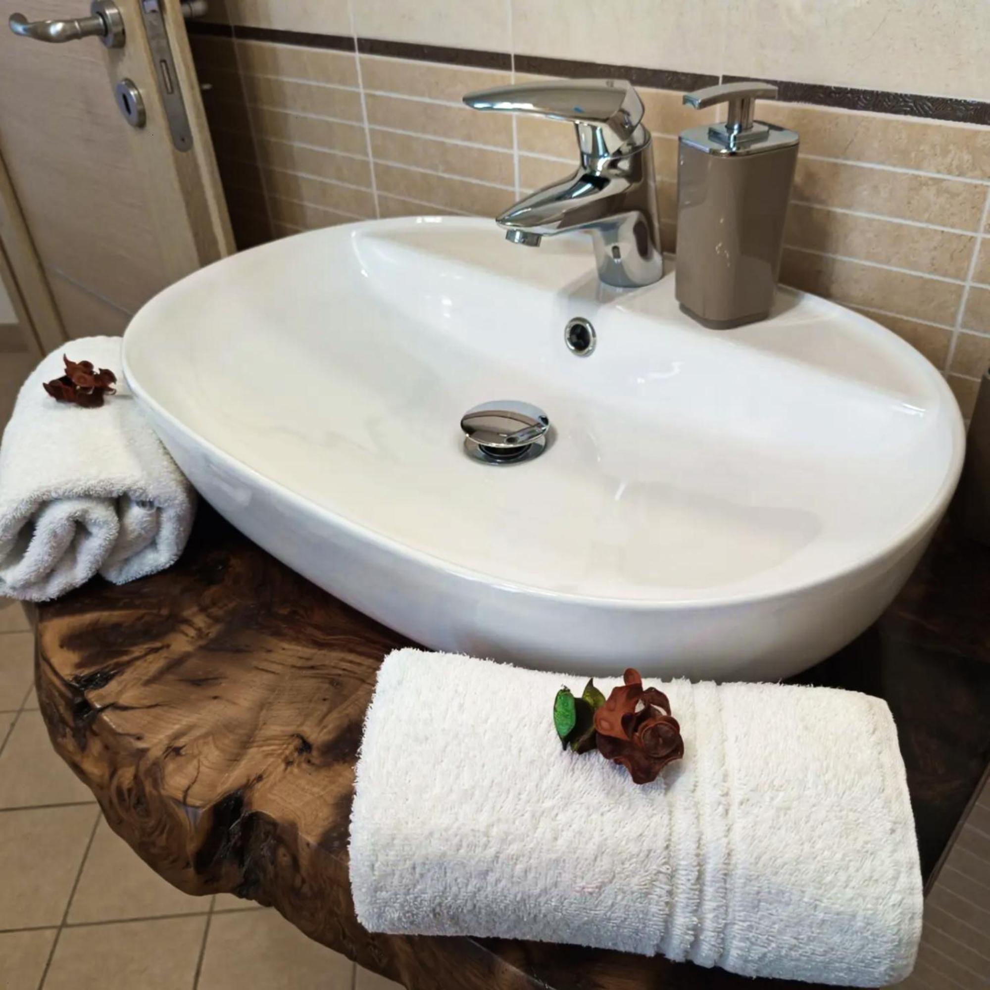 מסה לוברנסה Cynara Holiday House מראה חיצוני תמונה